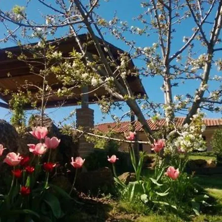 مزرعة للإقامة La Mandriana