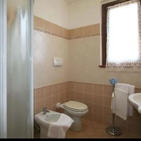 La Mandriana مزرعة للإقامة *