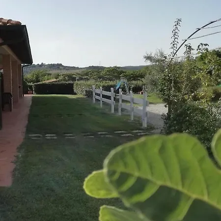 مزرعة للإقامة La Mandriana ماسا ماريتيما