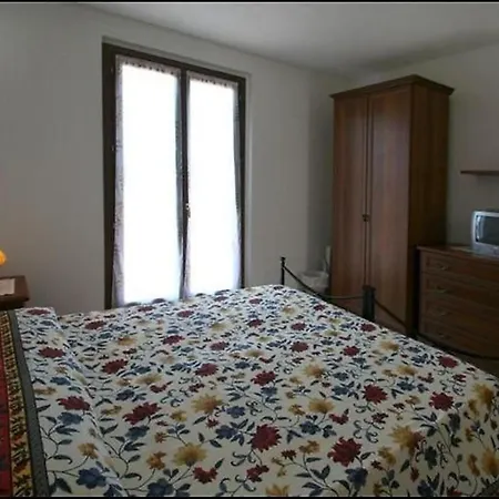 La Mandriana مزرعة للإقامة